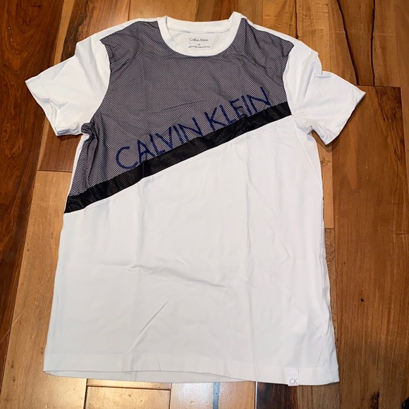 Calvin Klein Other - NWOT~CALVIN KLEIN MESH DESIGN TSHIRT~MENS S